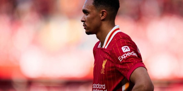 利物浦哭了！皇马0元购阿诺德，安菲尔德太子爷驾临伯纳乌！