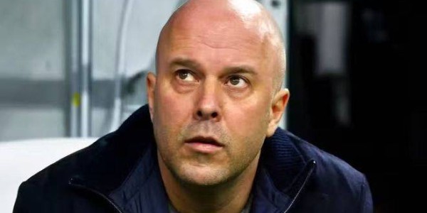 斯洛特昏招!死保这两位 “灾难球员”，再不改就该下课！