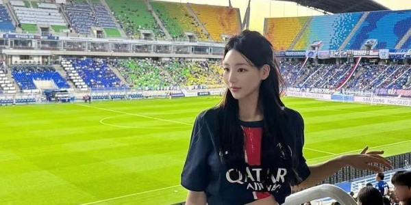 法甲联赛：巴黎圣日尔曼无意放水，昂热旗开得胜中场染红