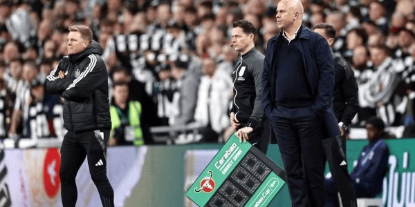 英超年度最佳教练候选盘点：五位名帅谁将问鼎殊荣？