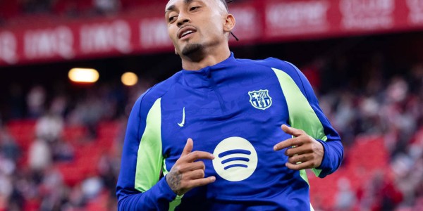 拉菲尼亚1亿欧转会传闻下的蓝红盛宴！巴萨情怀vs曼联诱惑