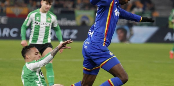 直播：洛塞尔索头球扳平，西甲联赛精彩回顾