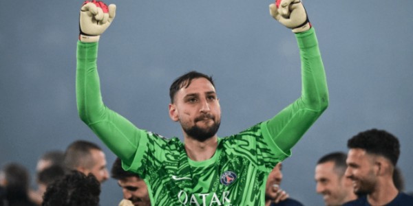 绝了，才拿欧冠冠军！就拒绝续约！大巴黎巨星贪财，曼联出面挖人