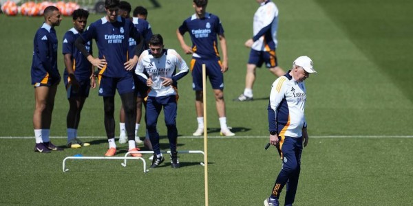 皇马懵了！巴萨狂轰102球，西甲历史射手榜悄然易主，18球领先预示新王朝？